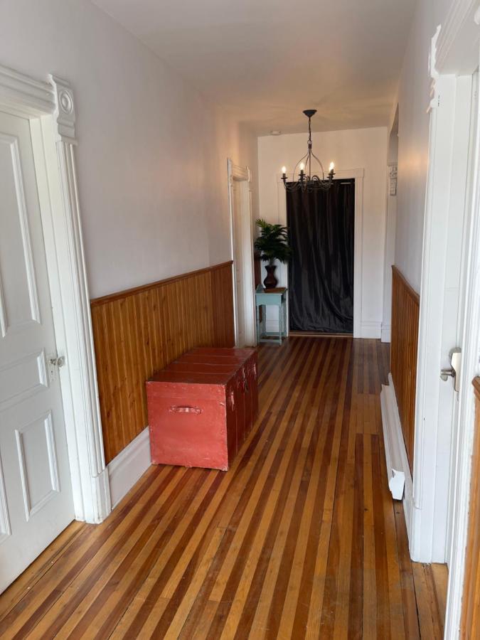 Auberge Et Bistro Namaste Lachute Zewnętrze zdjęcie