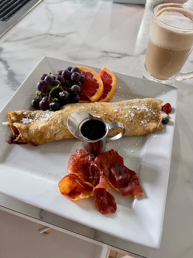 Auberge Et Bistro Namaste Lachute Zewnętrze zdjęcie