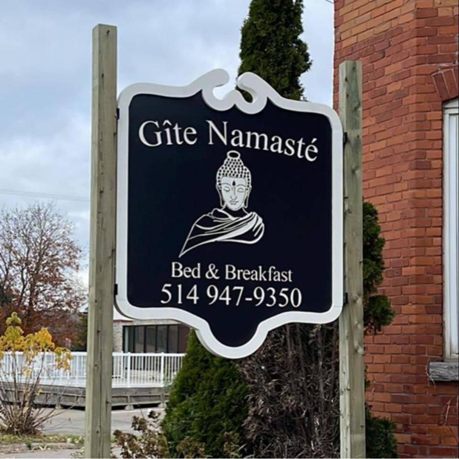 Auberge Et Bistro Namaste Lachute Zewnętrze zdjęcie