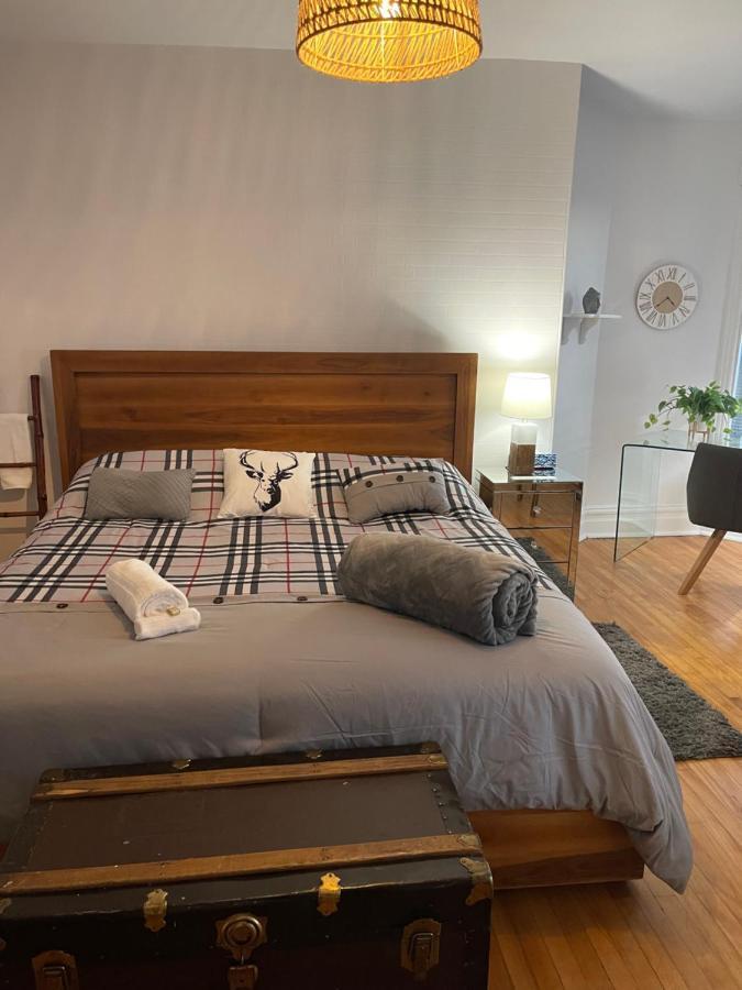 Auberge Et Bistro Namaste Lachute Zewnętrze zdjęcie